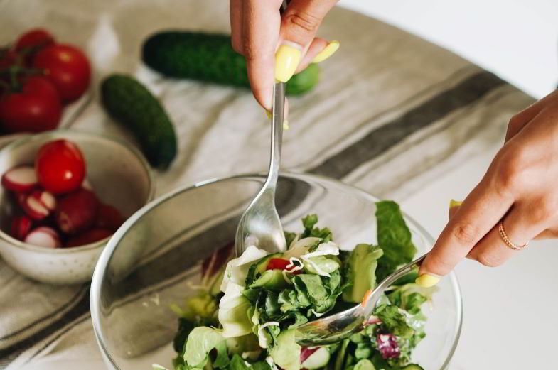 Ensalada para enriquecer con semillas de cáñamo